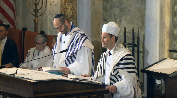 Rabbi Witkovsky and Cantor Azi Schwartz